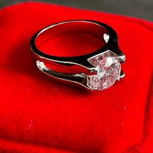 18K White Gold Ring - Triple Plated. Rhodium Finish  CZ. NEW